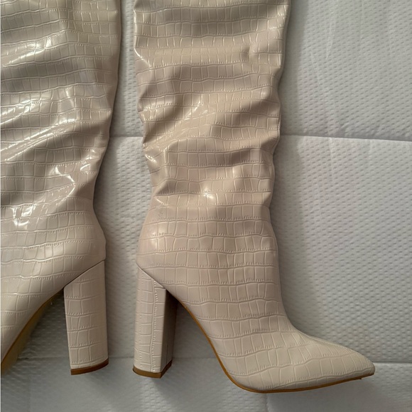 Cream Boots - Picture 3 of 6